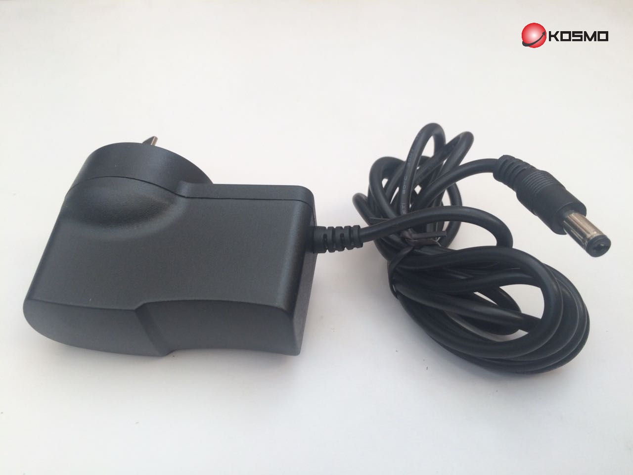CARGADOR UNIVERSAL K1000